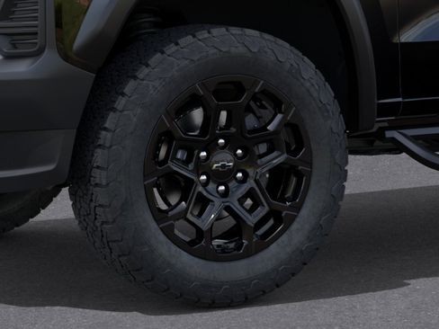 New 2026 Chevrolet Colorado Trail Boss w/ Midnight Edition AWD/4WD image 10