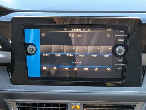 New 2026 Volkswagen Taos SE FWD image 16