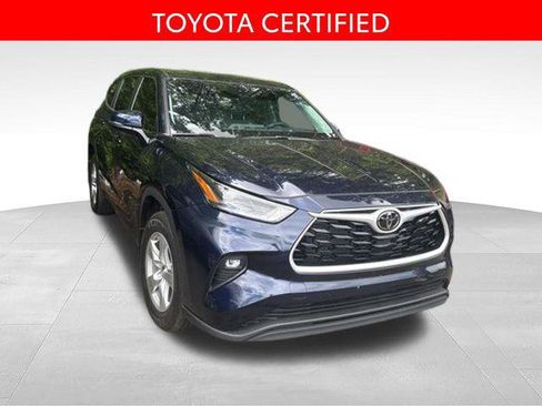 Certified 2024 Toyota Highlander LE FWD image 1