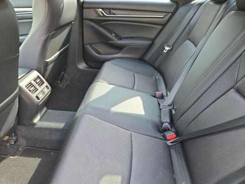 Used 2022 Honda Accord Sport image 10