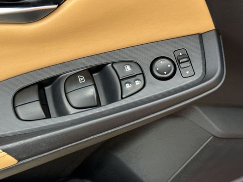 Used 2021 Nissan Sentra SV w/ SV Premium Package FWD image 15