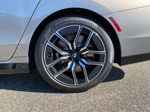 New 2026 BMW 760i xDrive w/ Executive Package AWD/4WD image 5