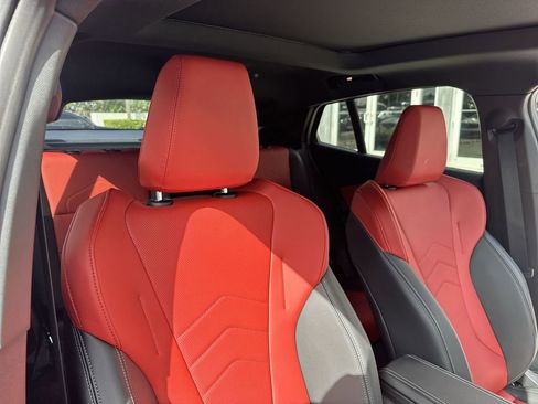 Used 2025 BMW X2 xDrive28i w/ M Sport Package image 47