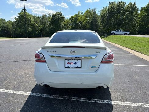 Used 2013 Nissan Altima 2.5 SV w/ 2.5SV Convenience Pkg FWD image 5