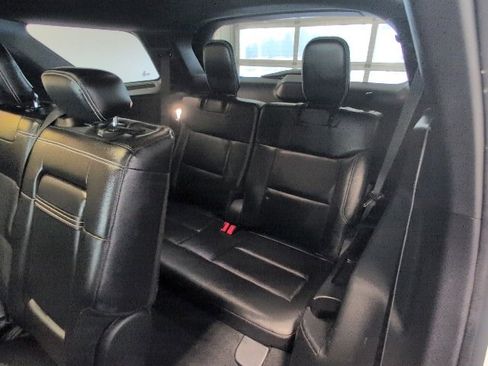 Used 2020 Ford Explorer ST w/ ST Street Pack image 32