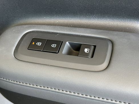 Certified 2025 Hyundai Santa Fe SEL image 21