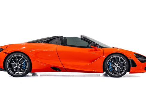 Used 2019 McLaren 720S Performance RWD image 9