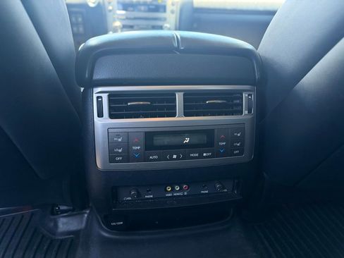 Used 2014 Lexus LX 570 4WD image 24