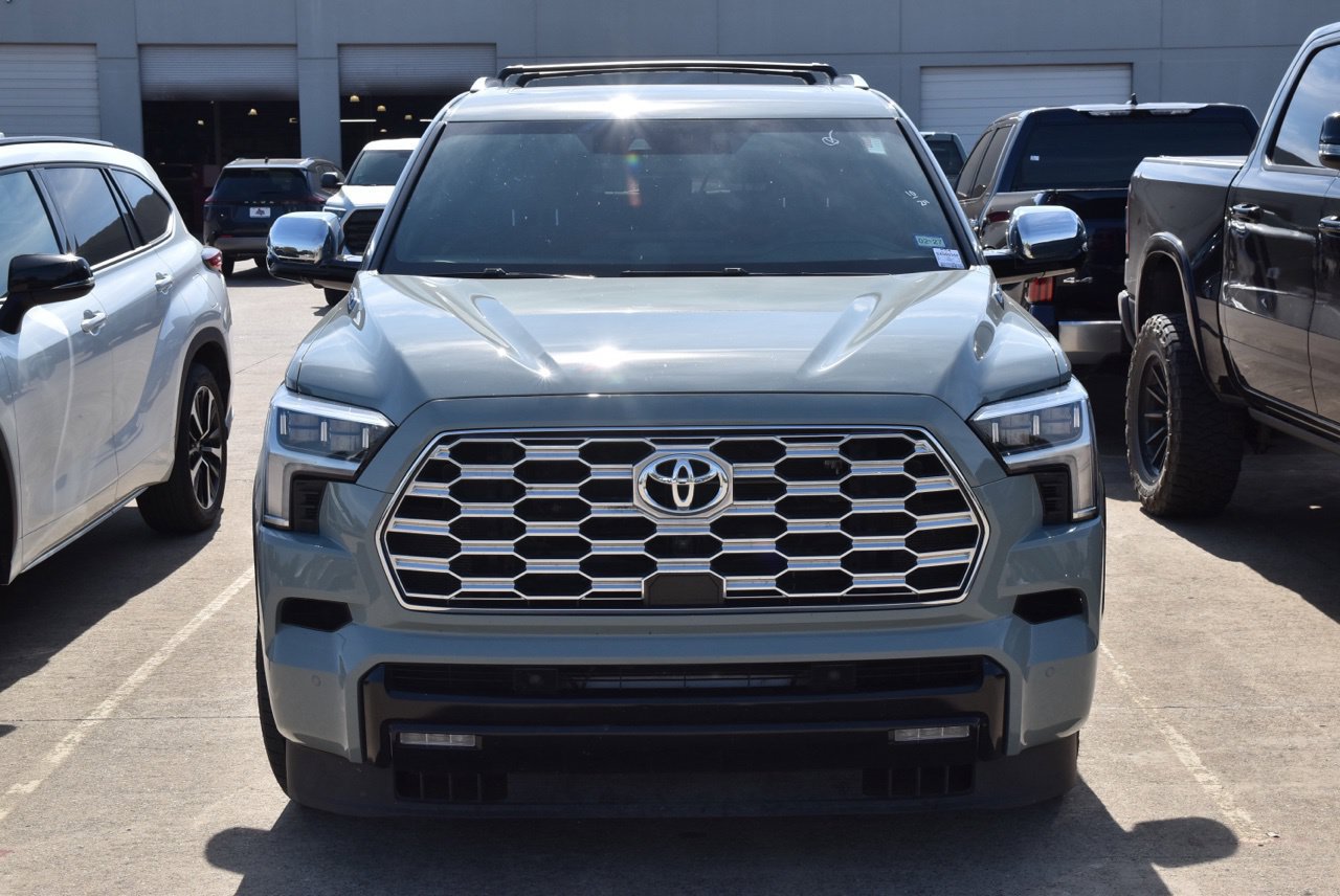 Used 2025 Toyota Sequoia 1794 Edition w/ TRD Off-Road Package AWD/4WD image 3