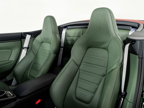 Used 2026 Porsche 911 Carrera 4 GTS image 3