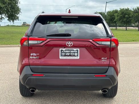 Used 2025 Toyota RAV4 XLE AWD/4WD image 6