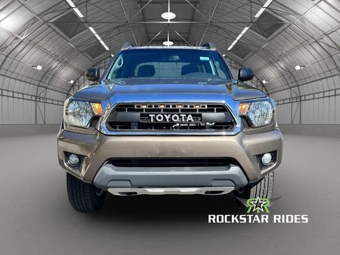Used 2012 Toyota Tacoma 4x4 Double Cab w/ SR5 Pkg image 14