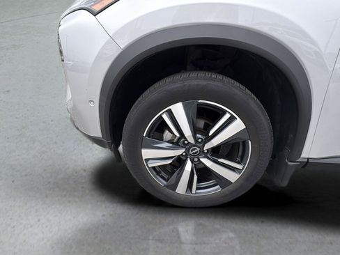 Used 2023 Nissan Rogue SL w/ SL Premium Package image 33