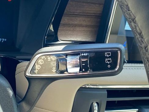 New 2026 Lincoln Corsair Reserve w/ Towing Package image 18