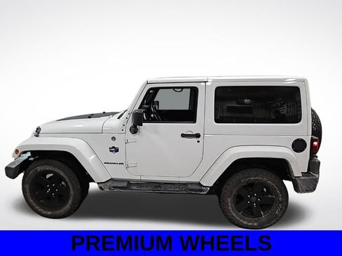 Used 2012 Jeep Wrangler Sahara image 7