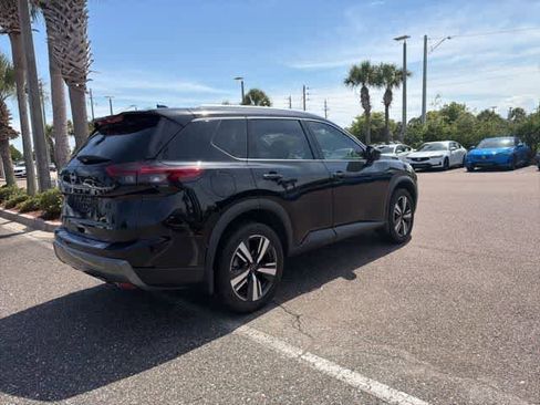 Used 2024 Nissan Rogue SL w/ SL Premium Package FWD image 16