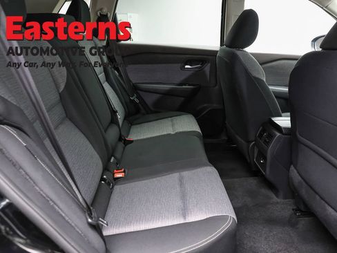 Used 2023 Nissan Rogue SV AWD/4WD image 23