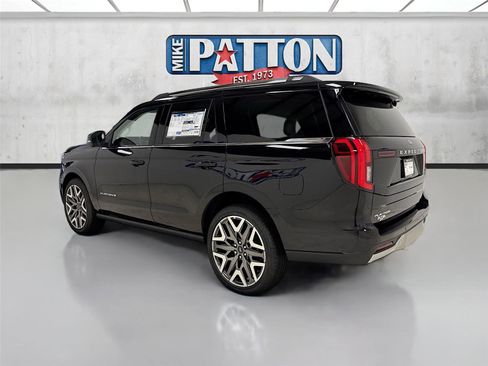 New 2026 Ford Expedition Platinum image 5