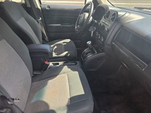 Used 2014 Jeep Patriot Latitude FWD image 18