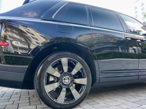Used 2023 Rolls-Royce Cullinan Sport Utility w/ Cullinan Package image 59
