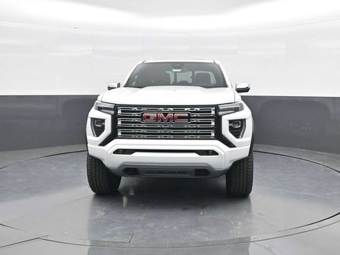 New 2026 GMC Canyon Denali AWD/4WD image 3