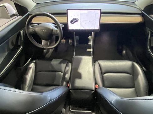 Used 2020 Tesla Model Y Long Range image 4