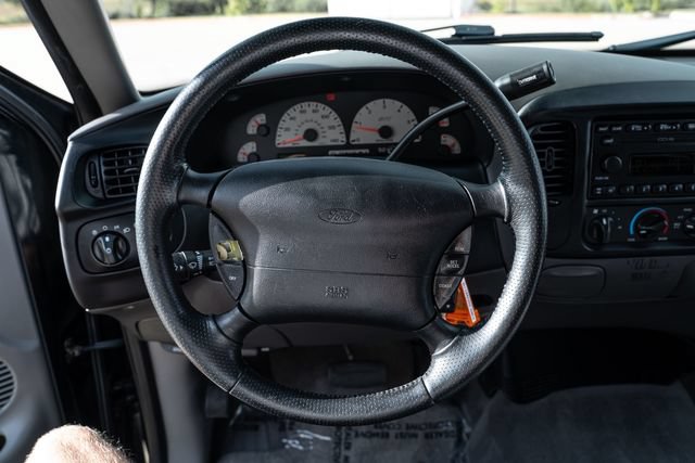 Used 2003 Ford F150 Lightning RWD image 26