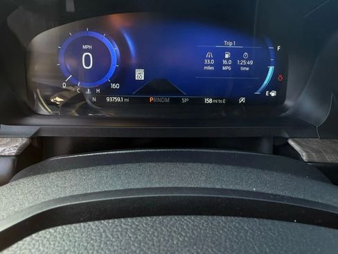 Used 2020 Ford Explorer Platinum w/ Premium Technology Package image 30