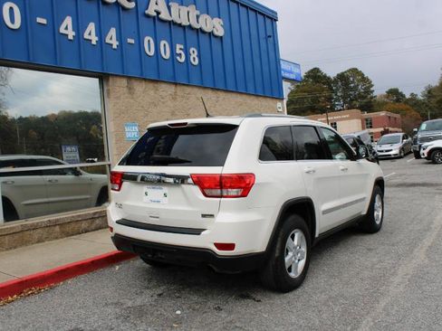 Used 2012 Jeep Grand Cherokee Laredo w/ Laredo E Group image 4