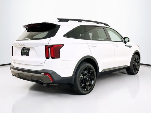 Used 2024 Kia Sorento SX image 9