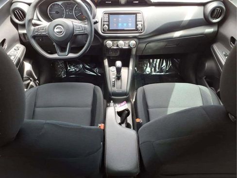 Used 2023 Nissan Kicks S FWD image 9