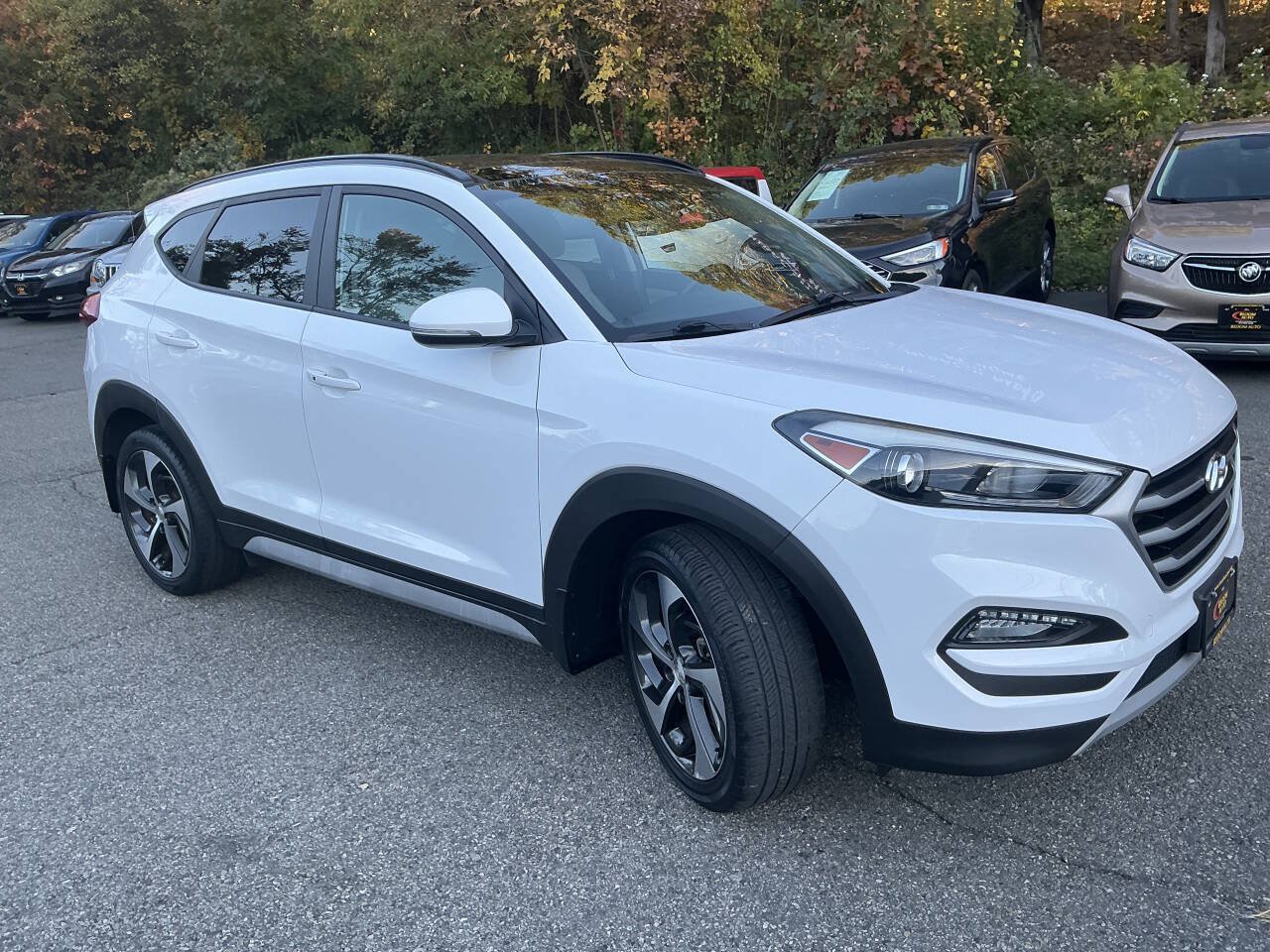 Used 2018 Hyundai Tucson Value w/ Cargo Package AWD/4WD image 4