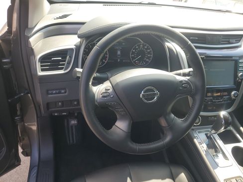 Used 2022 Nissan Murano SV AWD/4WD image 15