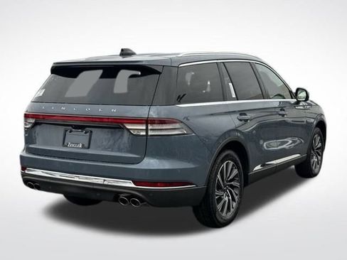 New 2026 Lincoln Aviator AWD image 5