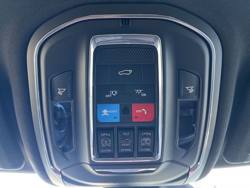 New 2025 Jeep Grand Cherokee Limited 4xe image 21