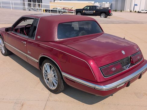 Used 1990 Buick Riviera Coupe FWD image 8