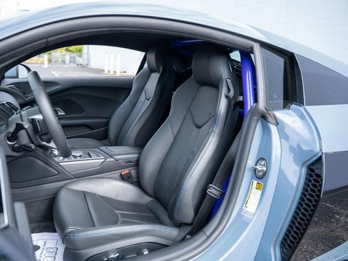 Used 2023 Audi R8 V10 performance image 3