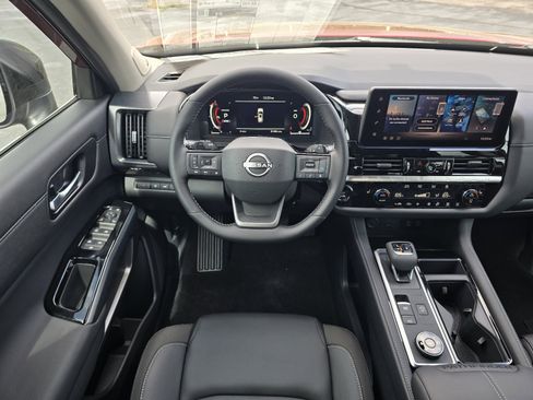 New 2026 Nissan Pathfinder SL AWD/4WD image 14