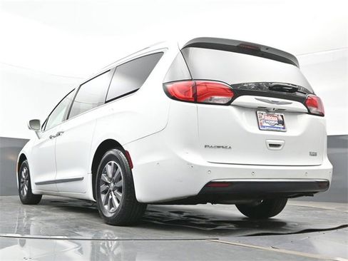 Used 2019 Chrysler Pacifica Touring-L Plus w/ Advanced Safetytec Group image 24