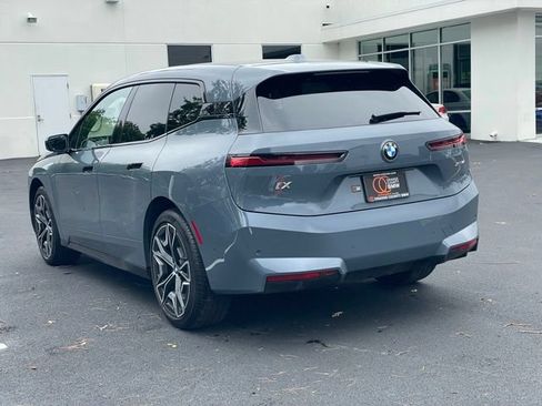 Used 2026 BMW iX xDrive45 w/ Premium Package AWD/4WD image 5