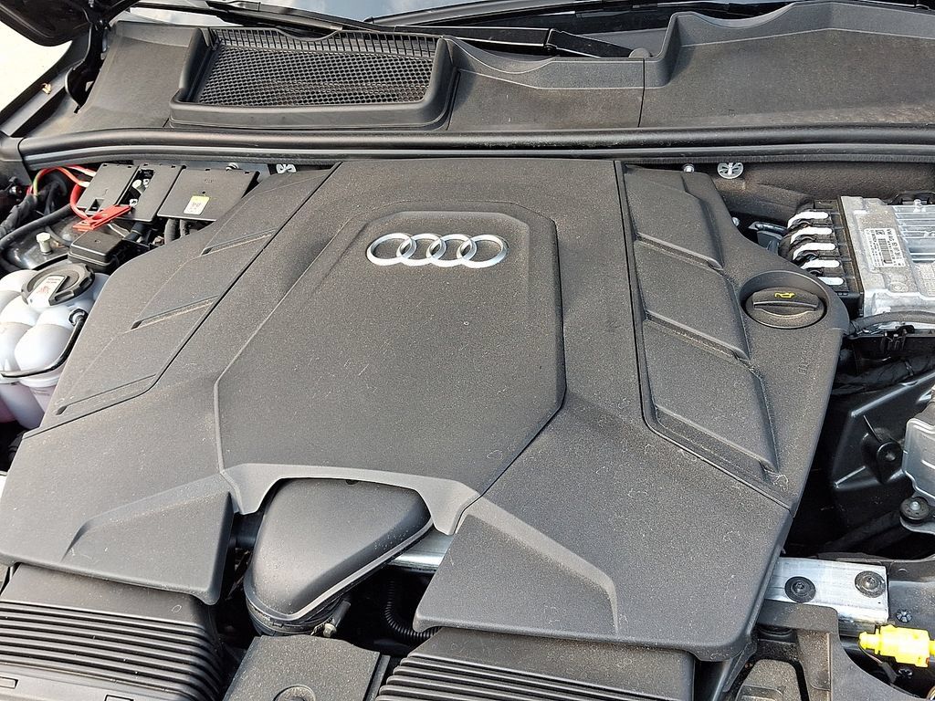 Used 2026 Audi Q7 3.0T Premium Plus w/ Premium Plus Package AWD/4WD image 30
