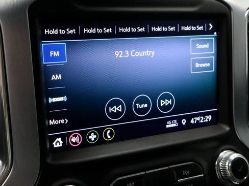 Used 2021 GMC Sierra 1500 Elevation image 3