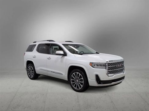 Used 2021 GMC Acadia Denali w/ Denali Technology Package image 2