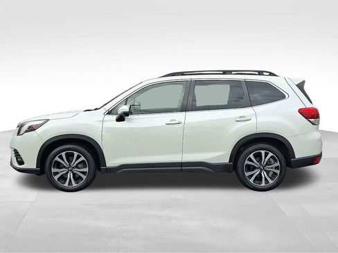 Used 2022 Subaru Forester Limited image 7