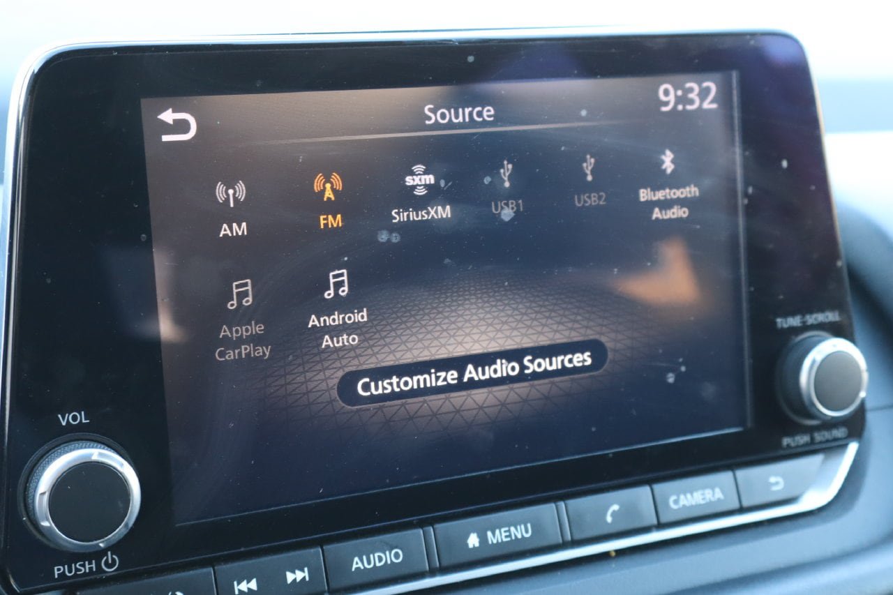 Used 2024 Nissan Rogue S AWD/4WD image 8