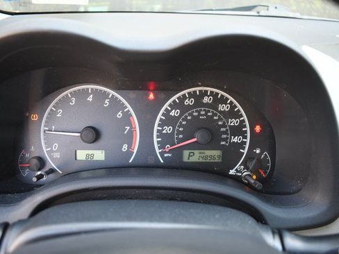 Used 2012 Toyota Corolla LE FWD image 31