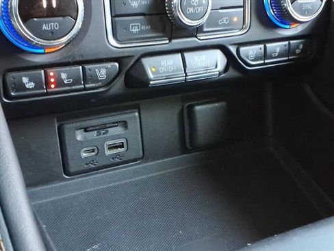 Used 2021 GMC Yukon AT4 w/ Rear Media and Nav Package image 17