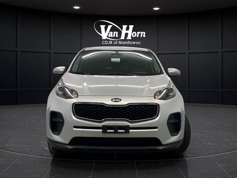 Used 2017 Kia Sportage LX FWD image 2