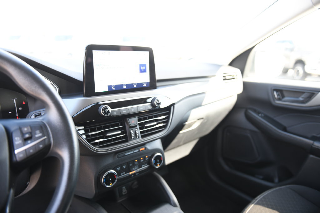 Used 2025 Ford Escape Active FWD image 19