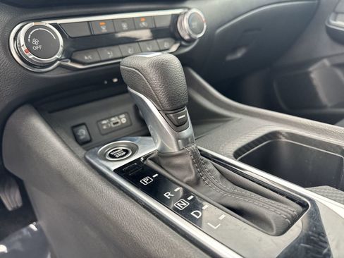 Used 2024 Nissan Sentra SV image 24